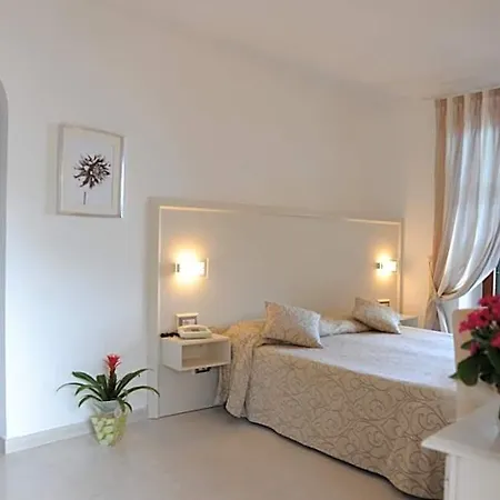 Hotel Barsalini 3*
