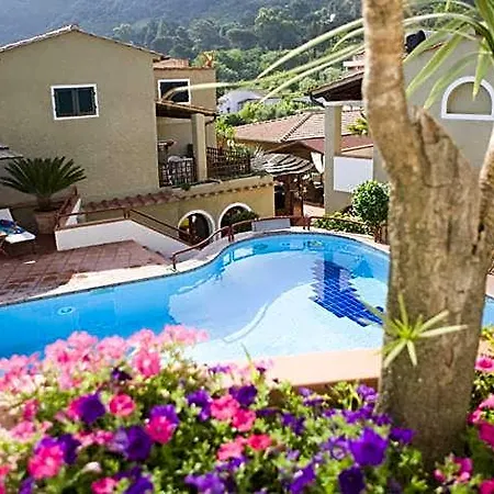 Hotel Barsalini 3*