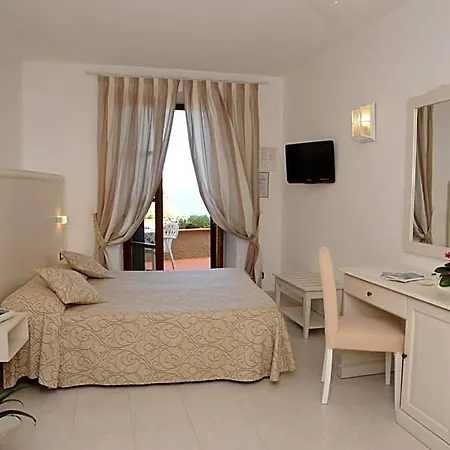 Barsalini Hotel SantʼAndrea