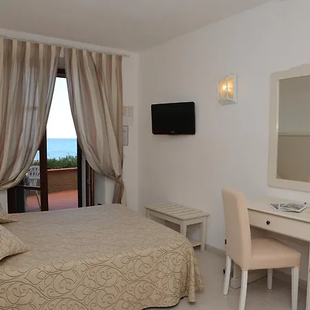Barsalini Otel SantʼAndrea