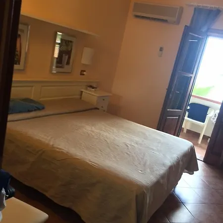 Hotel Barsalini SantʼAndrea